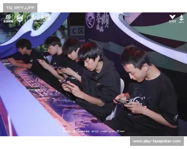 深圳大运中心见证LPL赛区荣耀时刻 王者加冕之战即将上演 深圳大运中心见证LPL赛区荣耀时刻 王者加冕之战即将上演