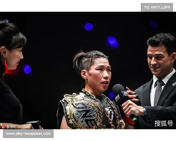 邓恩感恩柔术团队支持,立誓守护草量级冠军荣耀 邓恩感恩柔术团队支持,立誓守护草量级冠军荣耀